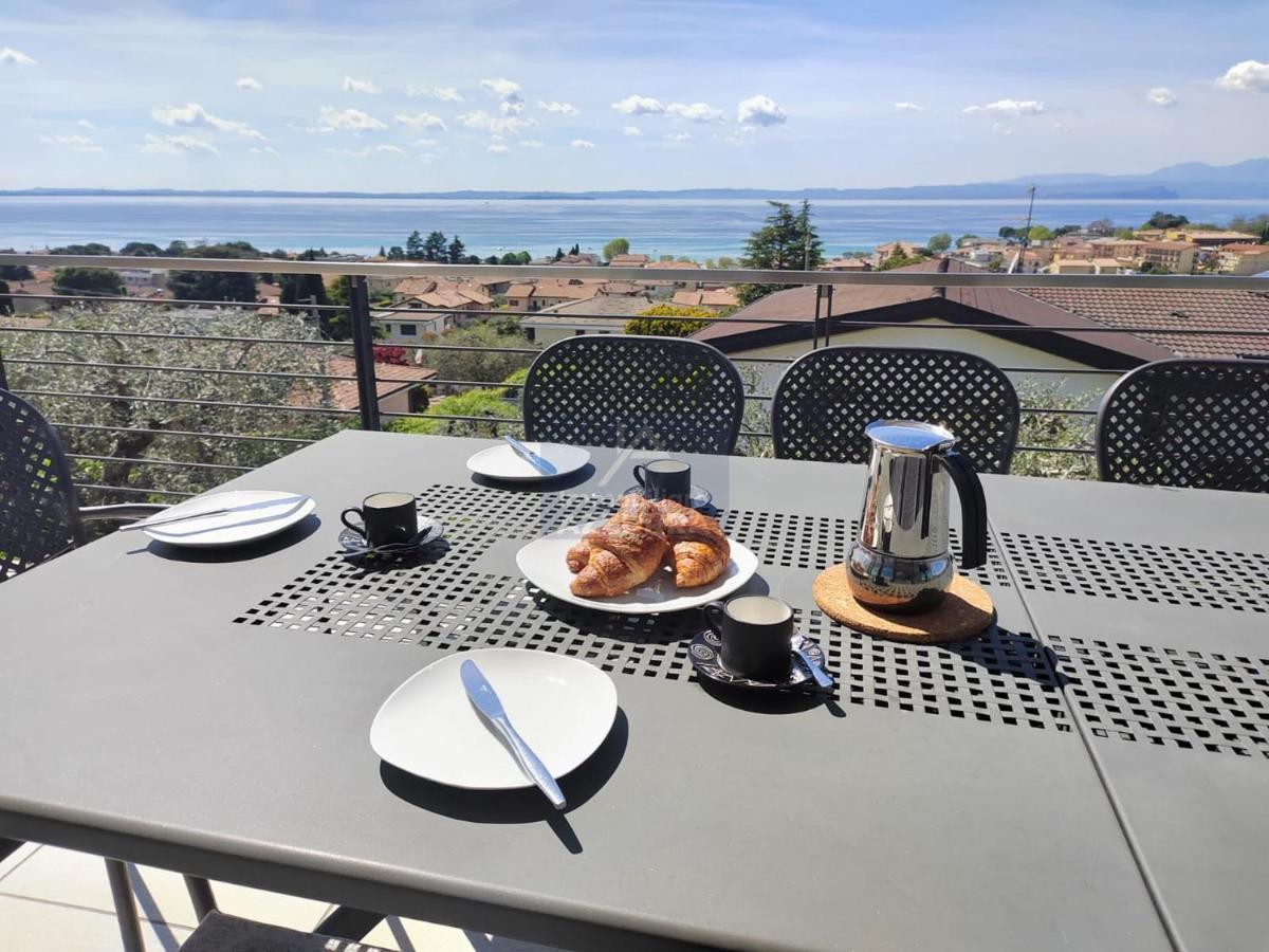 Villa Madaba - Immobiliare Azzurra Бардолино Екстериор снимка